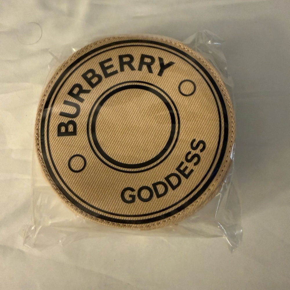 Goddess Beige Round Pouch